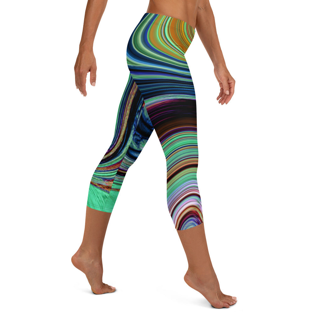 all-over-print-capri-leggings-white-right-677d248ec8e2e.jpg