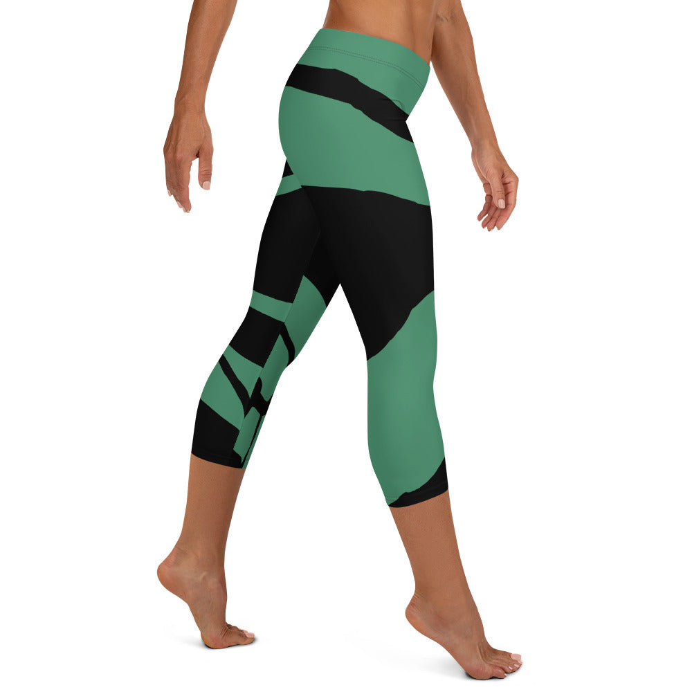 all-over-print-capri-leggings-white-right-677d2778a01eb.jpg
