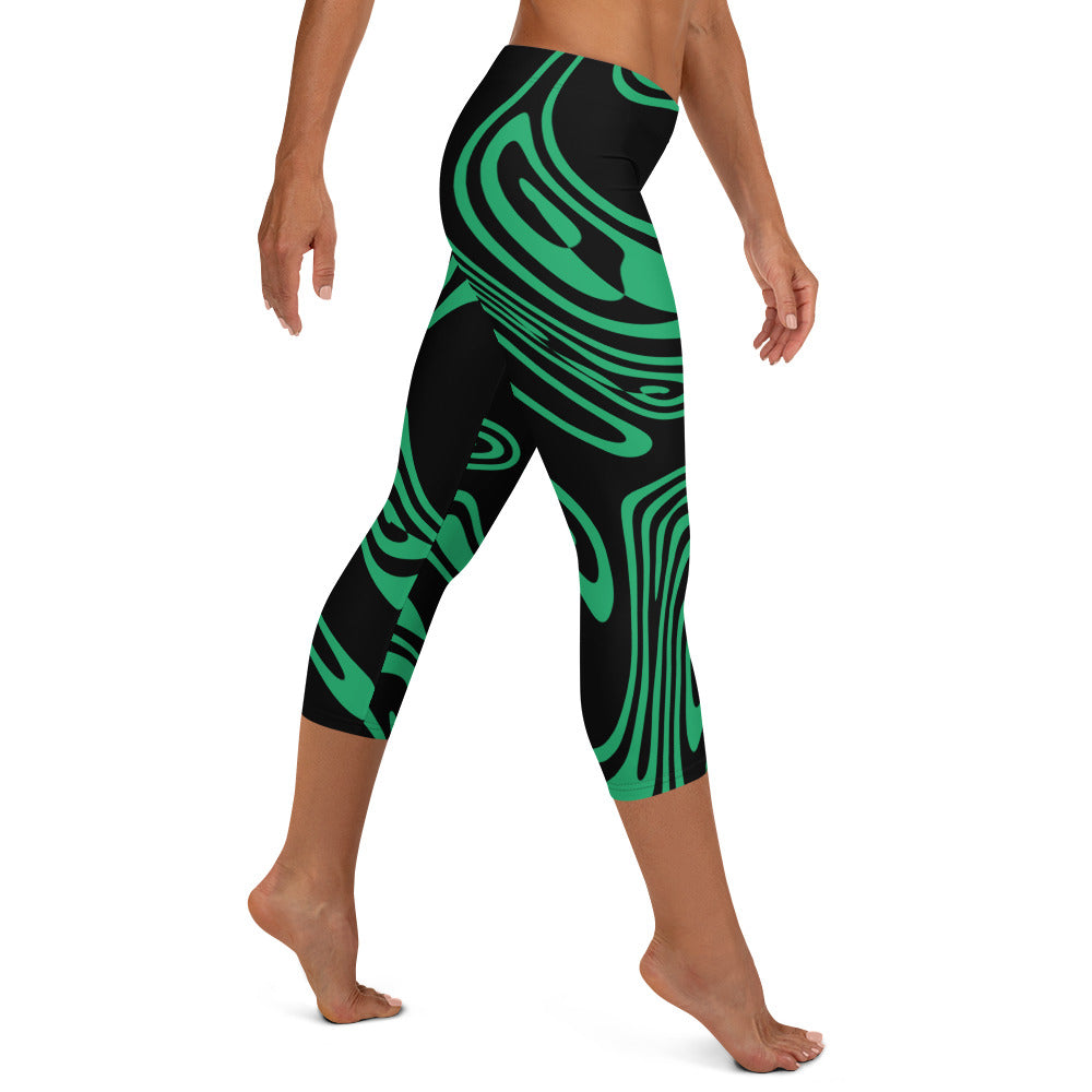 all-over-print-capri-leggings-white-right-677d288f299ac.jpg
