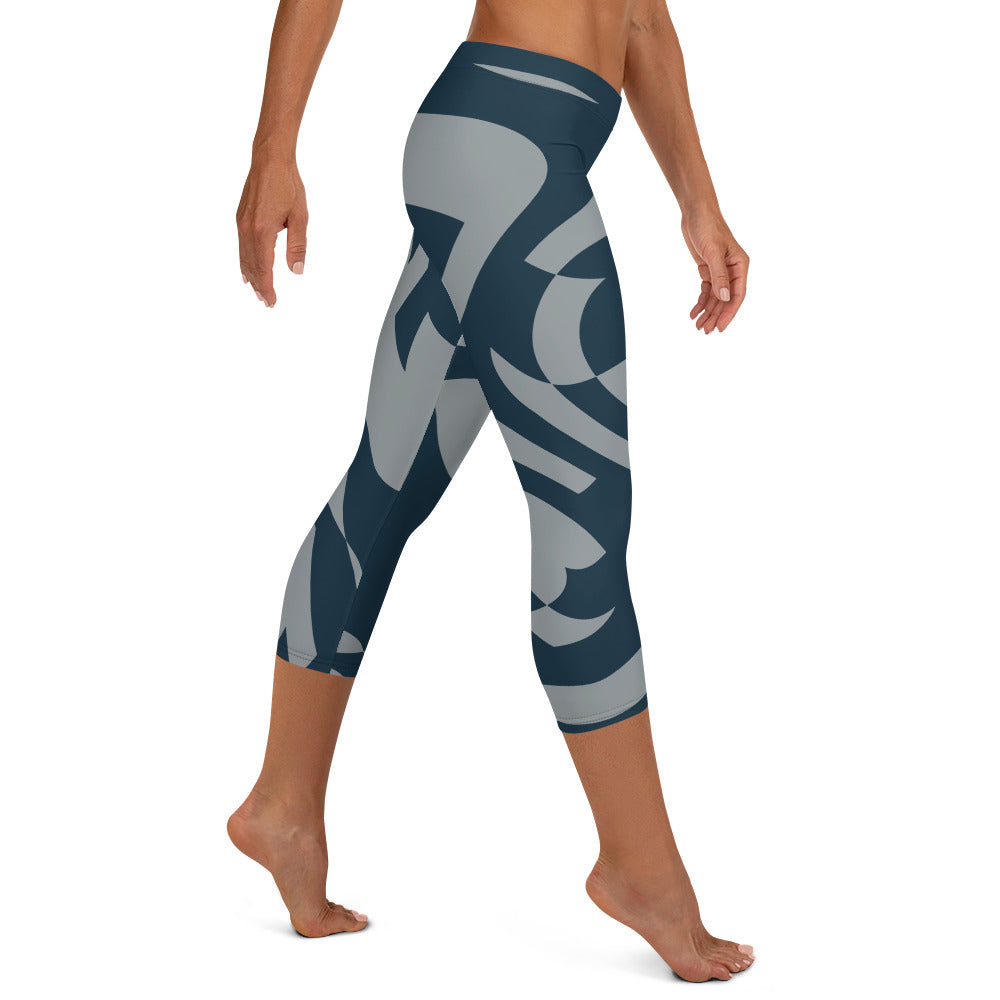 all-over-print-capri-leggings-white-right-677d28f55d3fe.jpg