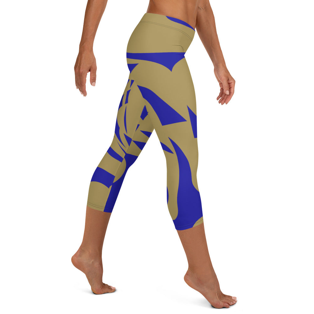 all-over-print-capri-leggings-white-right-677e427aee50c.jpg