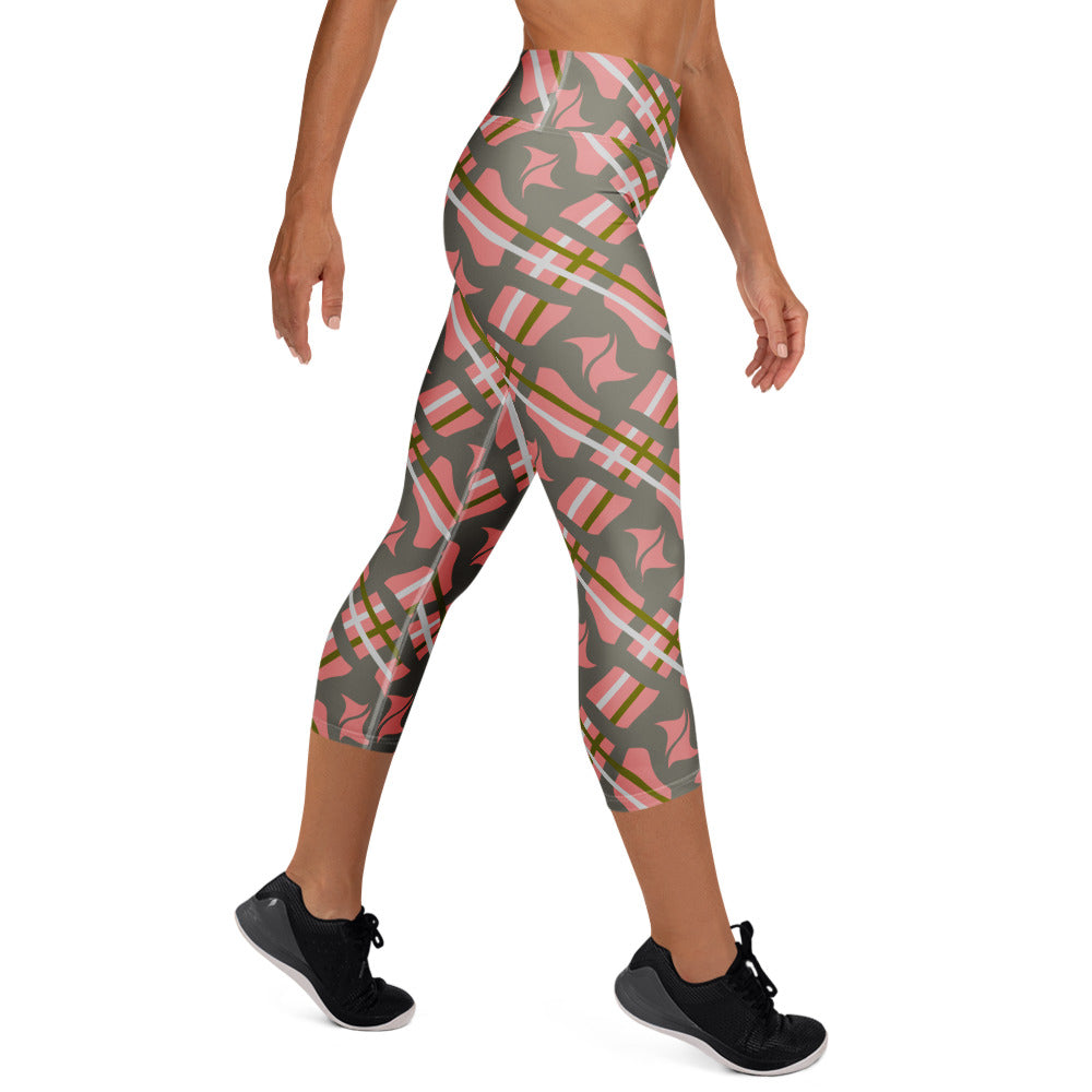 all-over-print-yoga-capri-leggings-white-right-681518e537ba9.jpg