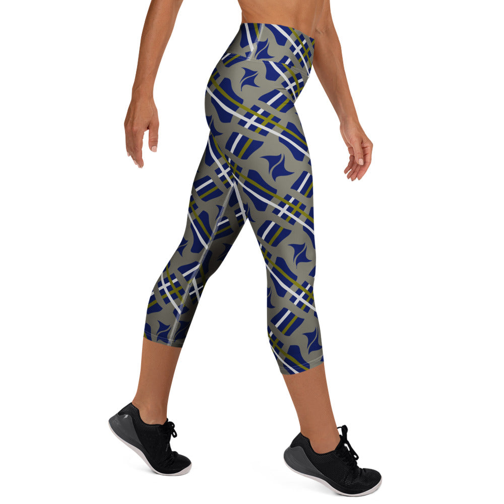 all-over-print-yoga-capri-leggings-white-right-68151a324cf49.jpg