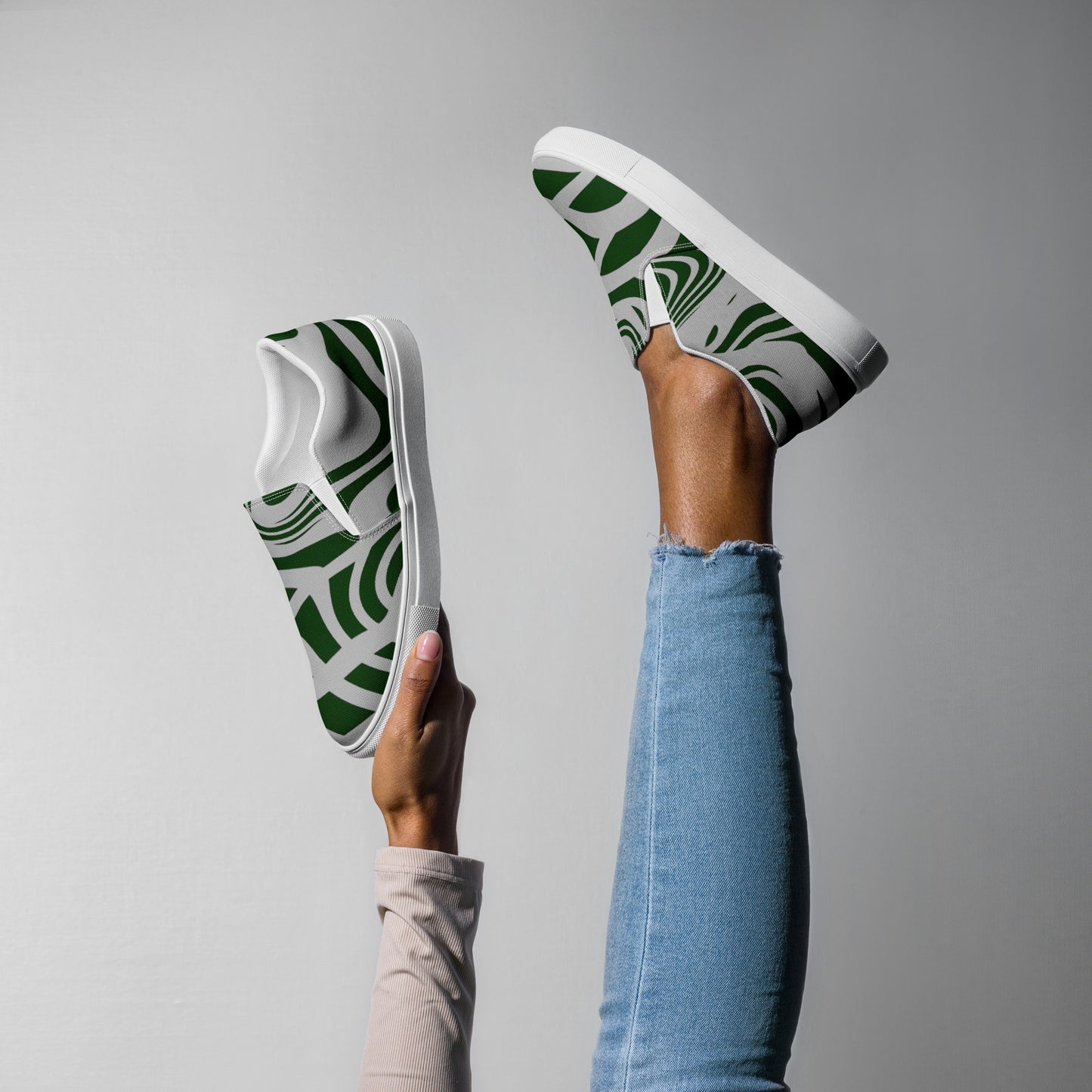 womens-slip-on-canvas-shoes-white-right-6710c00aebdac.jpg