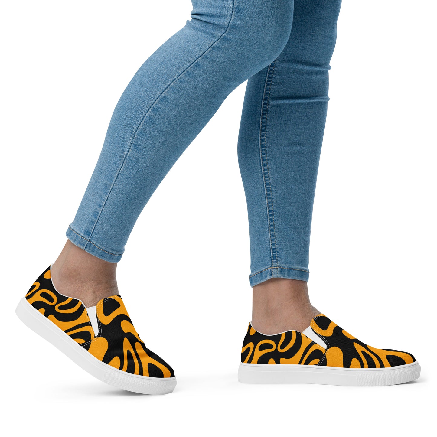 womens-slip-on-canvas-shoes-white-right-671a3e9b389b5.jpg