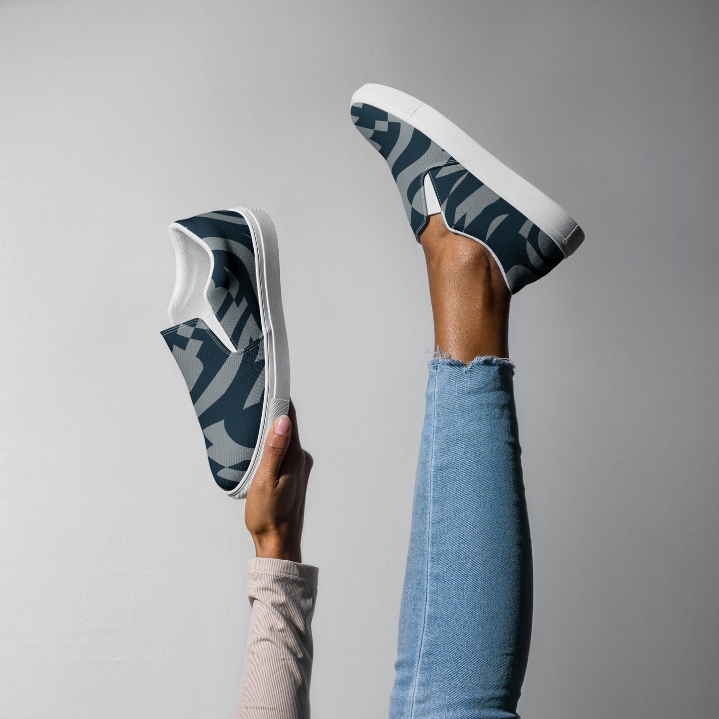 womens-slip-on-canvas-shoes-white-right-671a3f70121ae.jpg