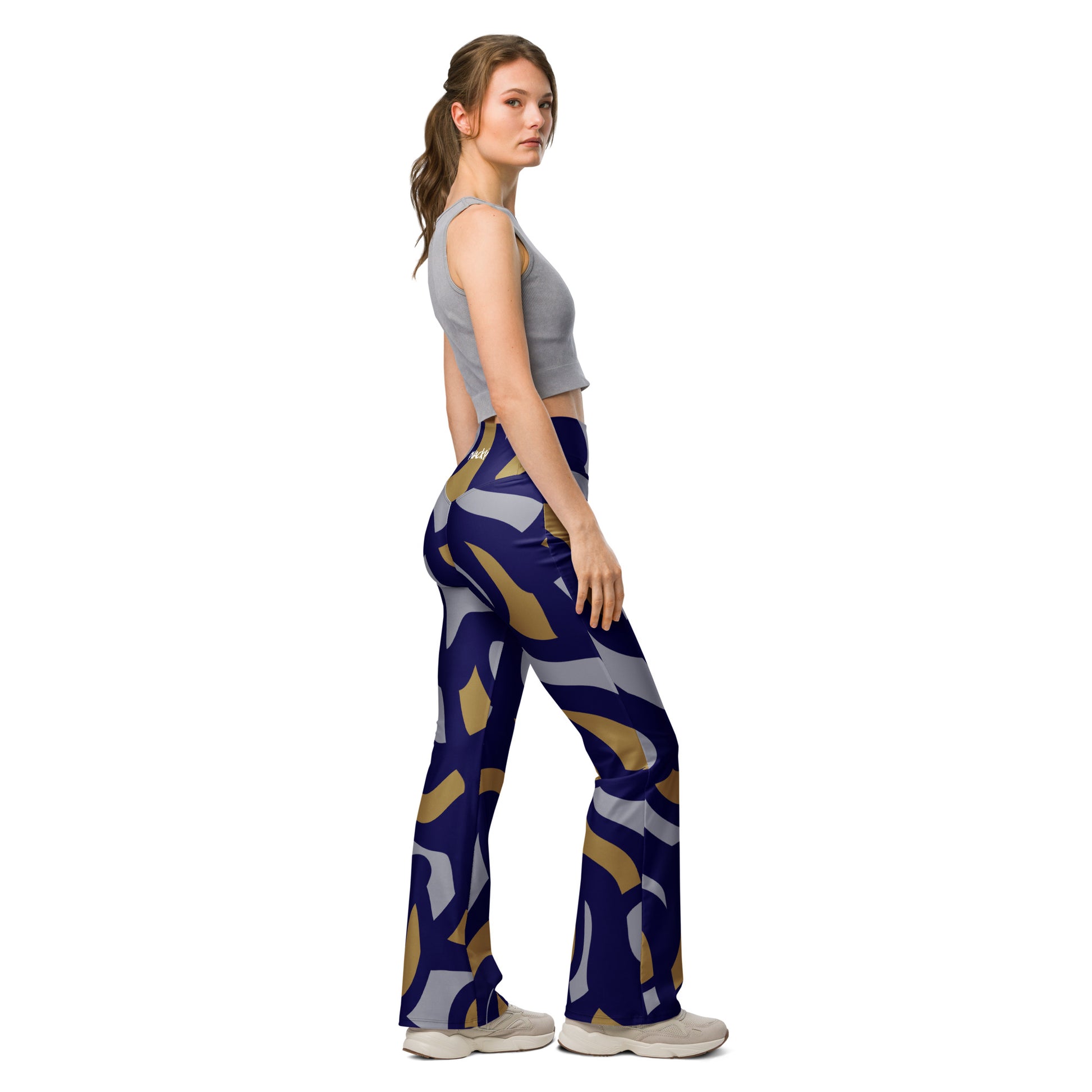 all-over-print-flare-leggings-white-right-67f4e360135cb.jpg