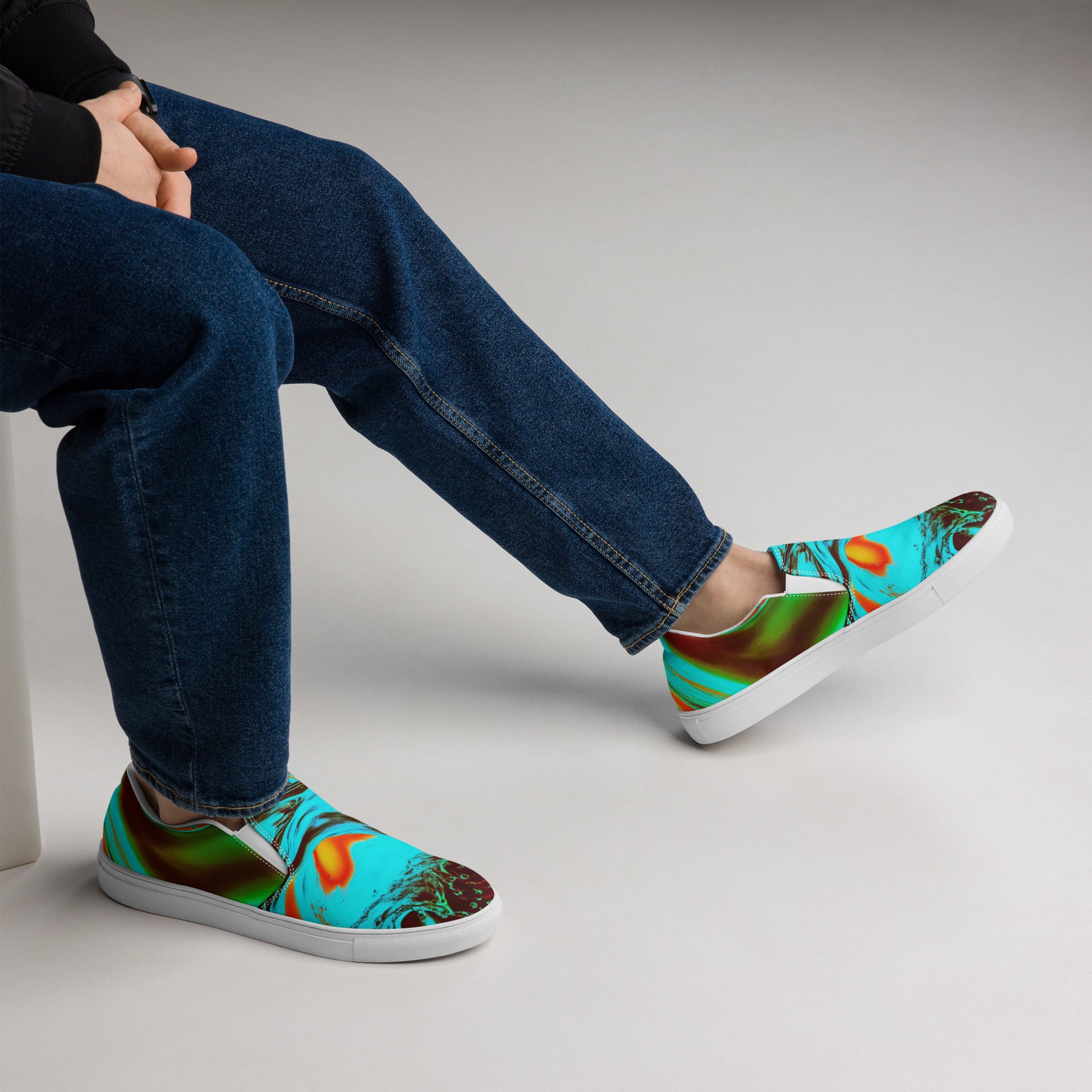 mens-slip-on-canvas-shoes-white-right-66f3d7bf03f35.jpg
