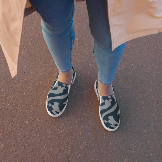 womens-slip-on-canvas-shoes-white-front-671a3f7012037.jpg