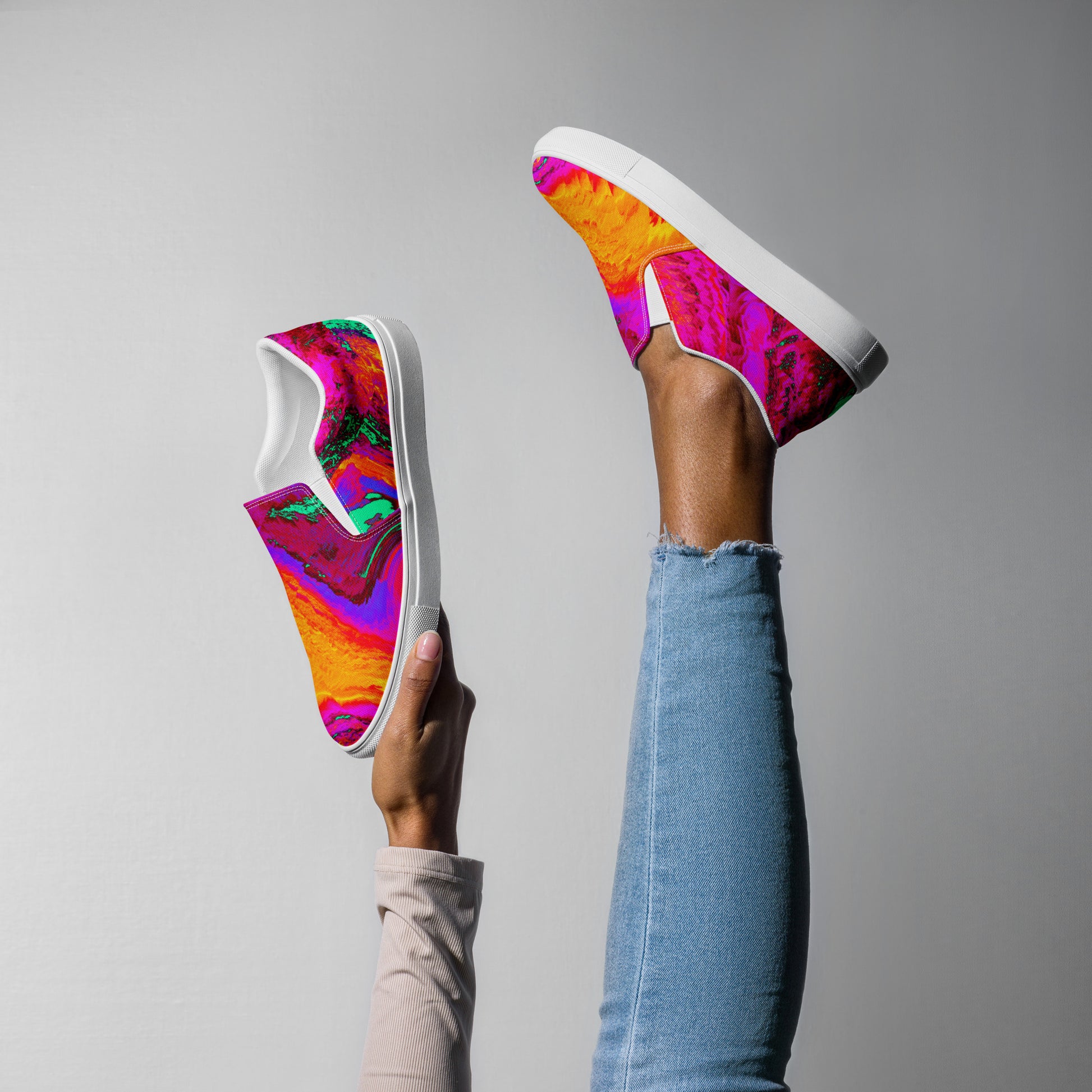 womens-slip-on-canvas-shoes-white-right-66f3cd571198a.jpg