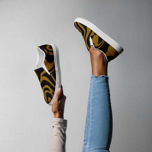 womens-slip-on-canvas-shoes-white-right-670e03601078a.jpg