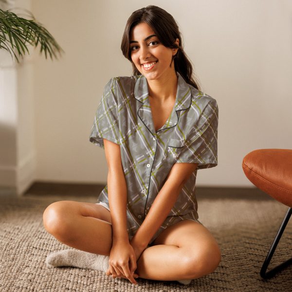 Women’s short sleeve pajama top Qvacky Model 537CF - Image 3